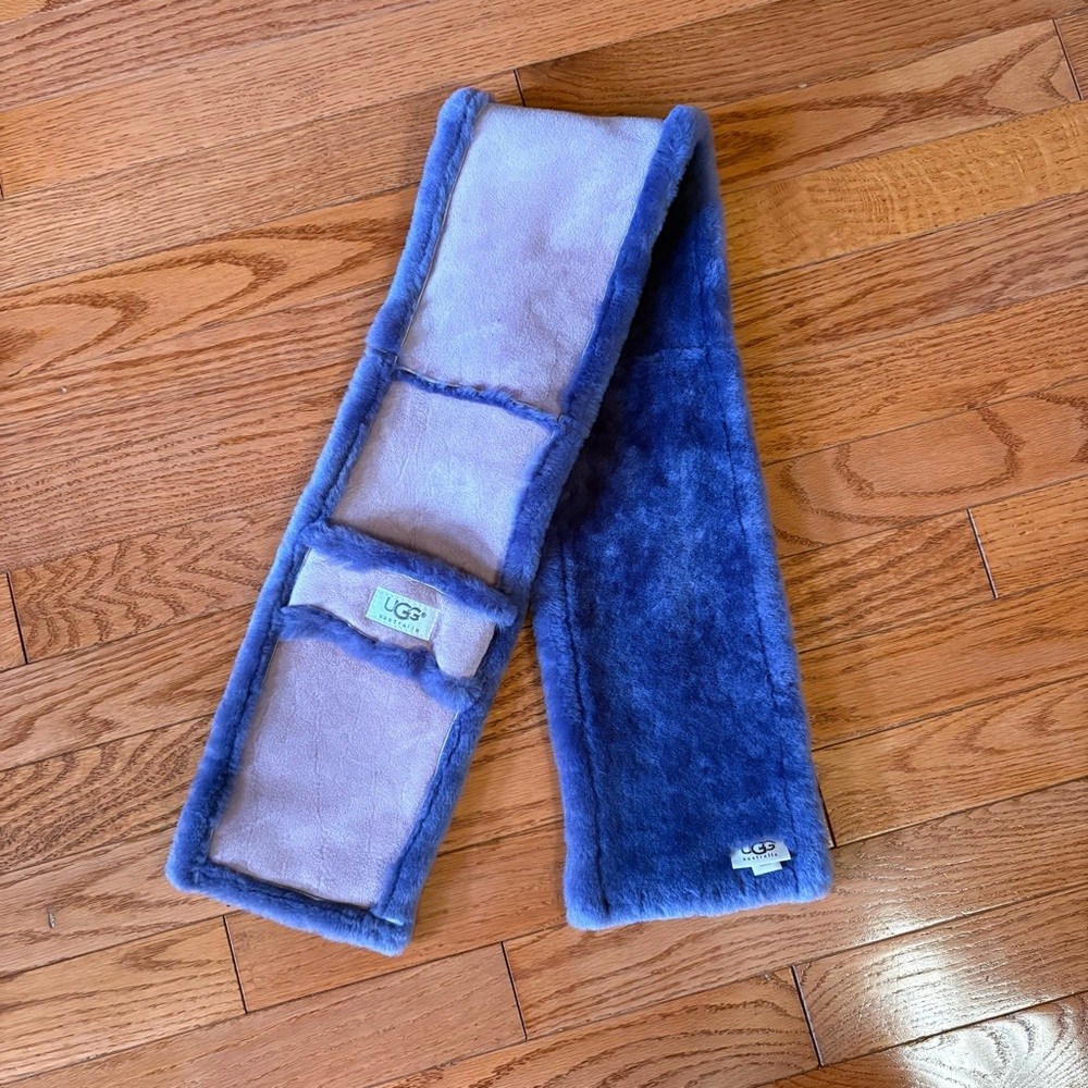Ugg scarf